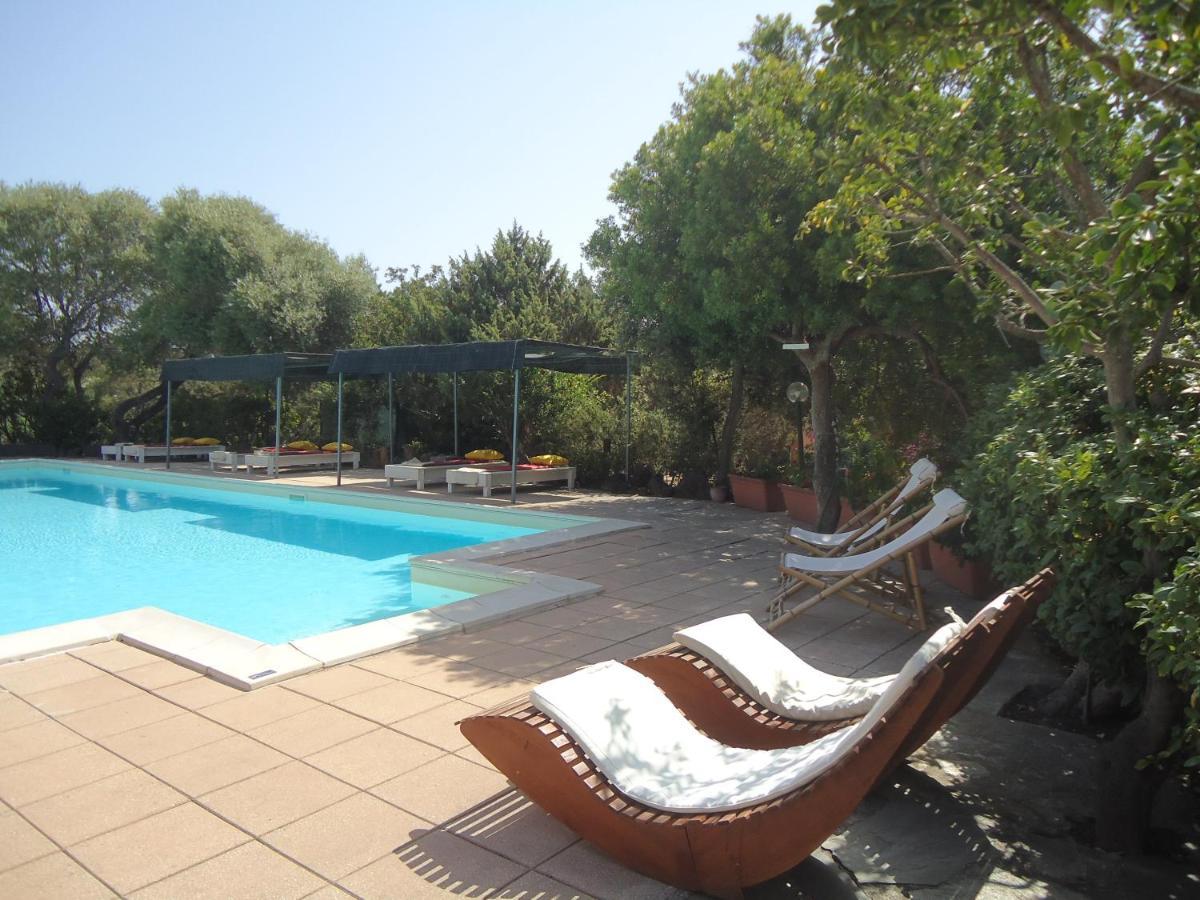 Hotel Villa Campana Cala Liberotto Buitenkant foto