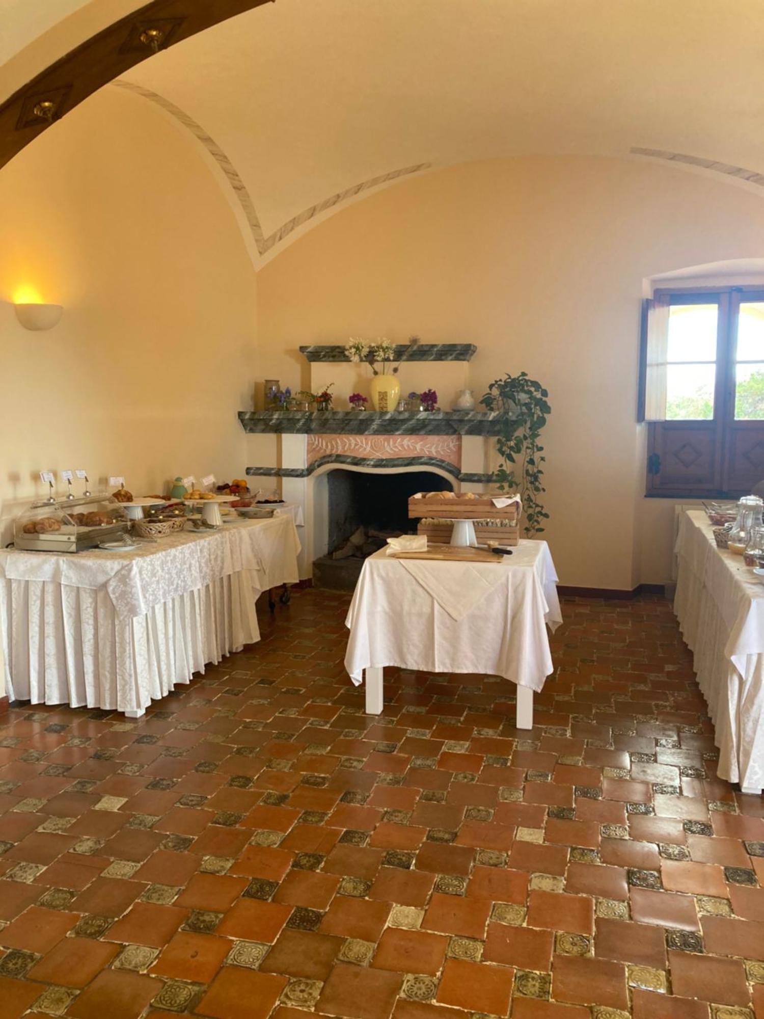 Hotel Villa Campana Cala Liberotto Buitenkant foto
