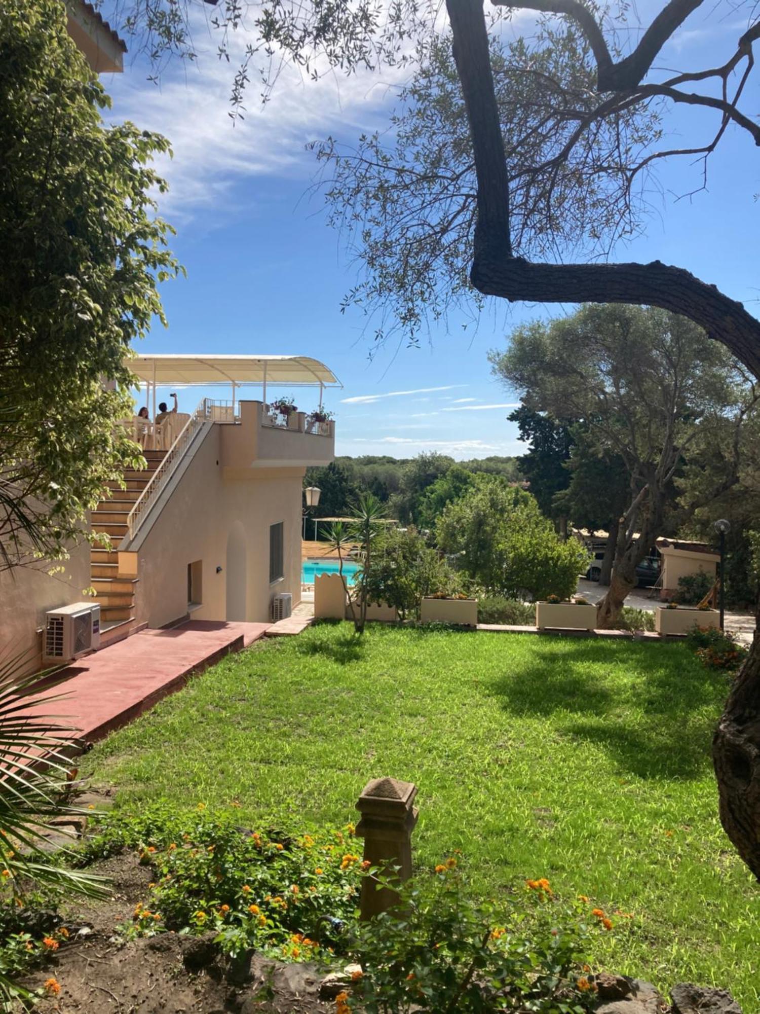 Hotel Villa Campana Cala Liberotto Buitenkant foto