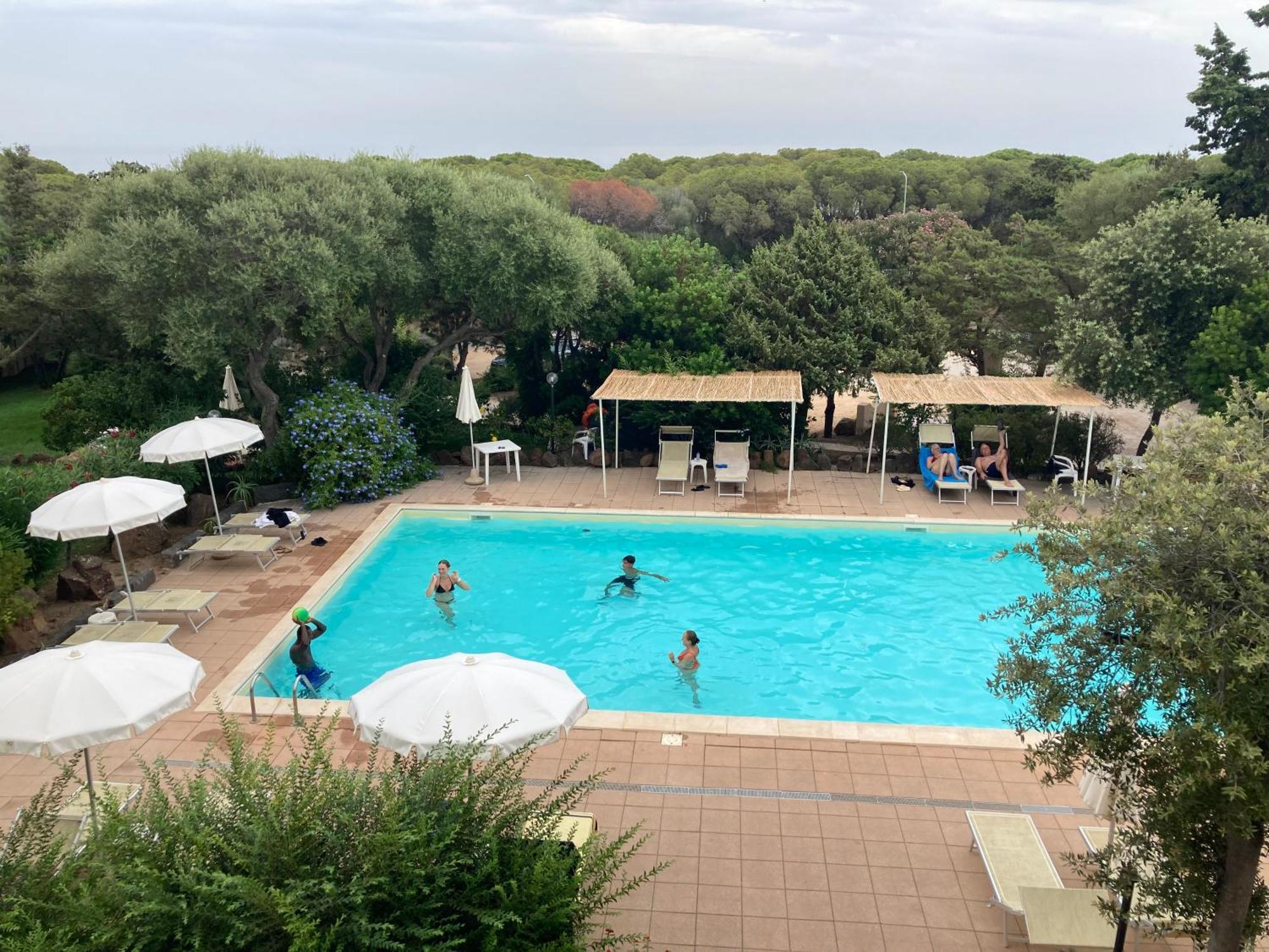 Hotel Villa Campana Cala Liberotto Buitenkant foto